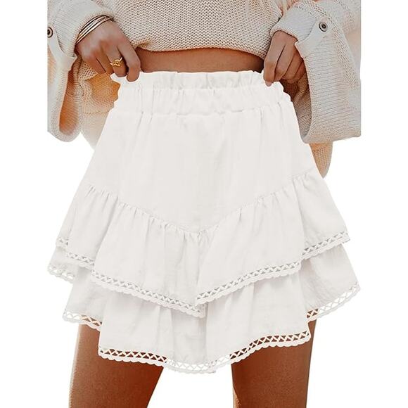 NWT ~ White Flowy Mini Skirt Skorts Ruffle Tiered Crochet Trim ~ Women's Size XL - Picture 1 of 4